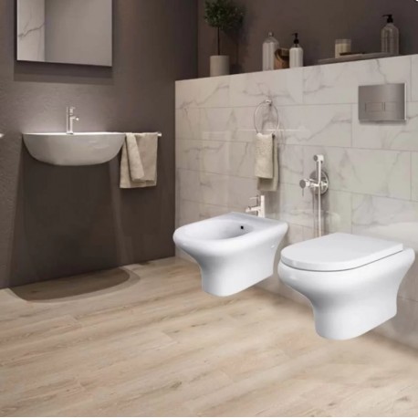 Sanitari sospesi Compact di Rak Ceramics Vaso con tecnologia rimless + Bidet in Ceramica Bianco Lucido